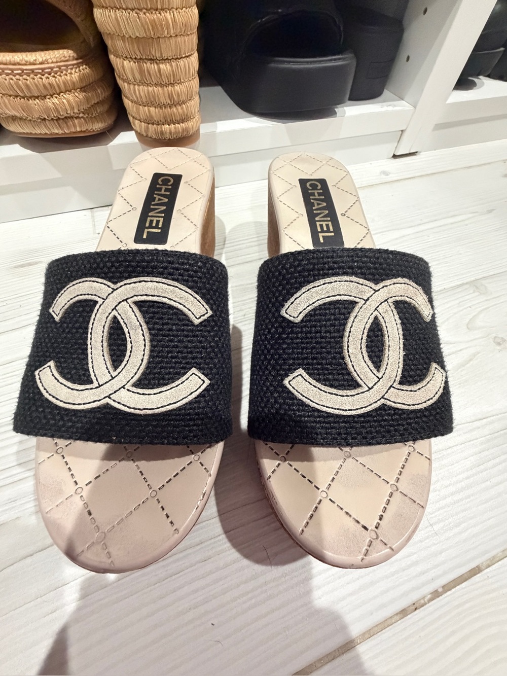 CHANEL Black with white CC logo